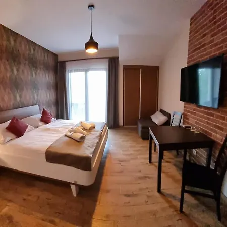 Modra Ryba Πανσιόν Chl'aba